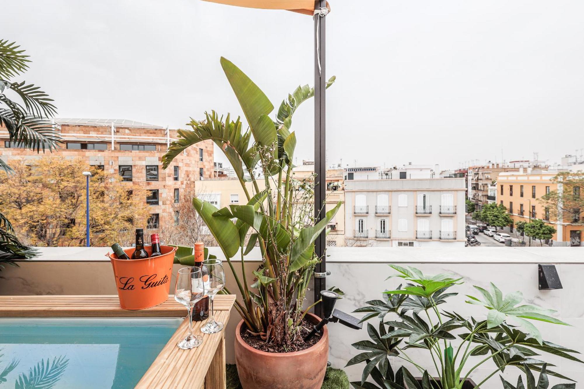 Apartamento Fantástico ático 2 Hab Y Gran Terraza Privada *